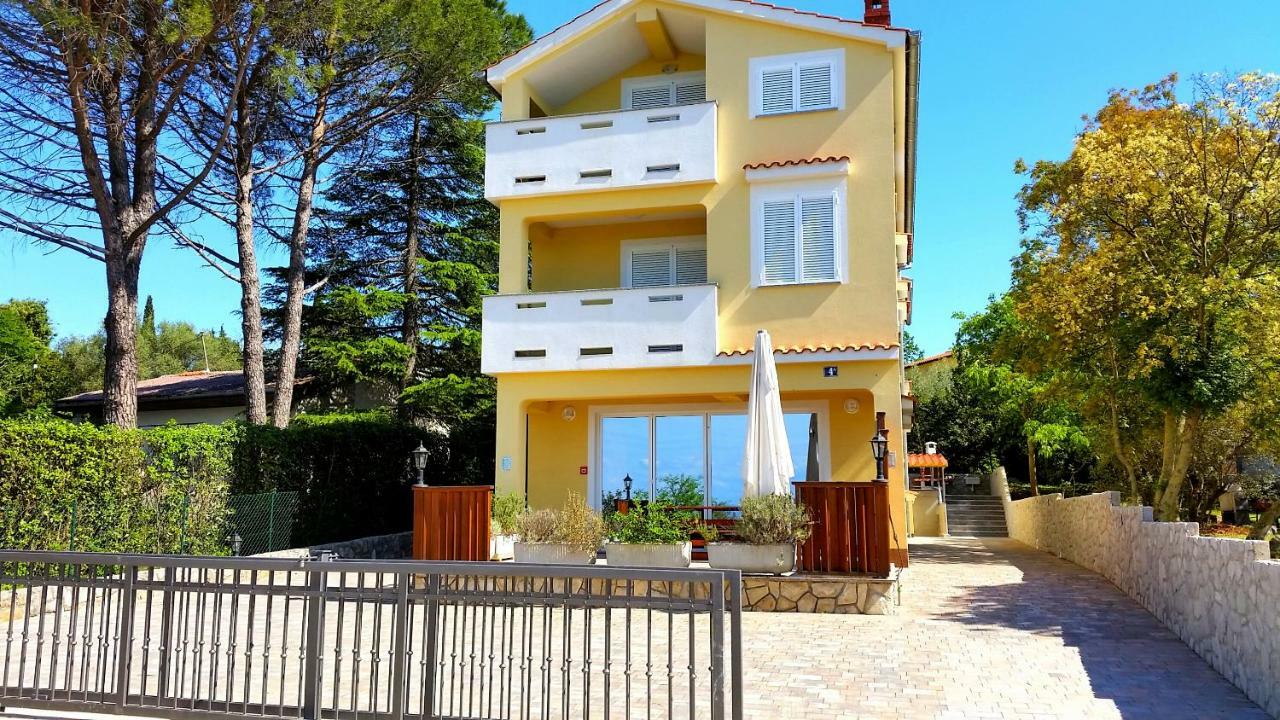 Villa Bionda Malinska Eksteriør billede